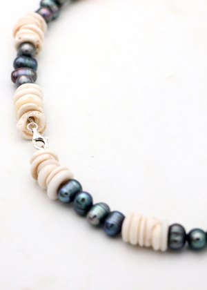 Hawaiian Puka Shell and Black Pearl Lei