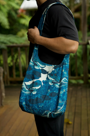 Hidden He'e Tote Bag