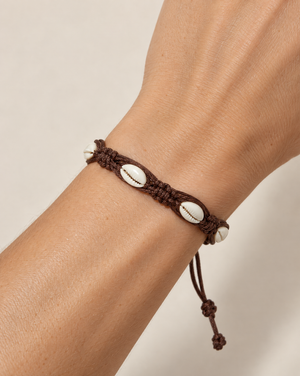 Bracelet with Cowrie Shell