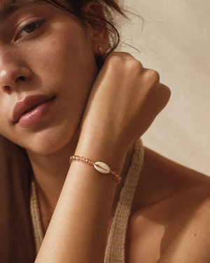 Crystal with Shell and Gold Bracelet