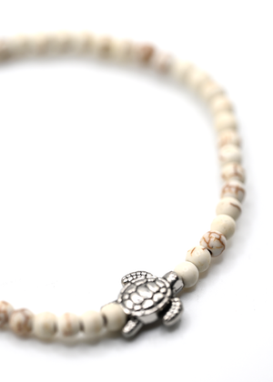 Honu 4mm Piros Beaded Bracelet