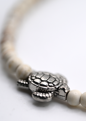 Honu 4mm Piros Beaded Bracelet