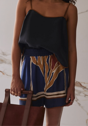 The Yumi Shorts in Lisse Tulip