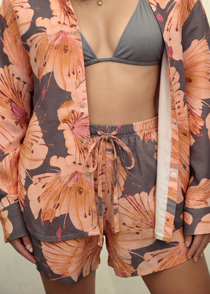 Waikiki Shorts - Slate with Flowers