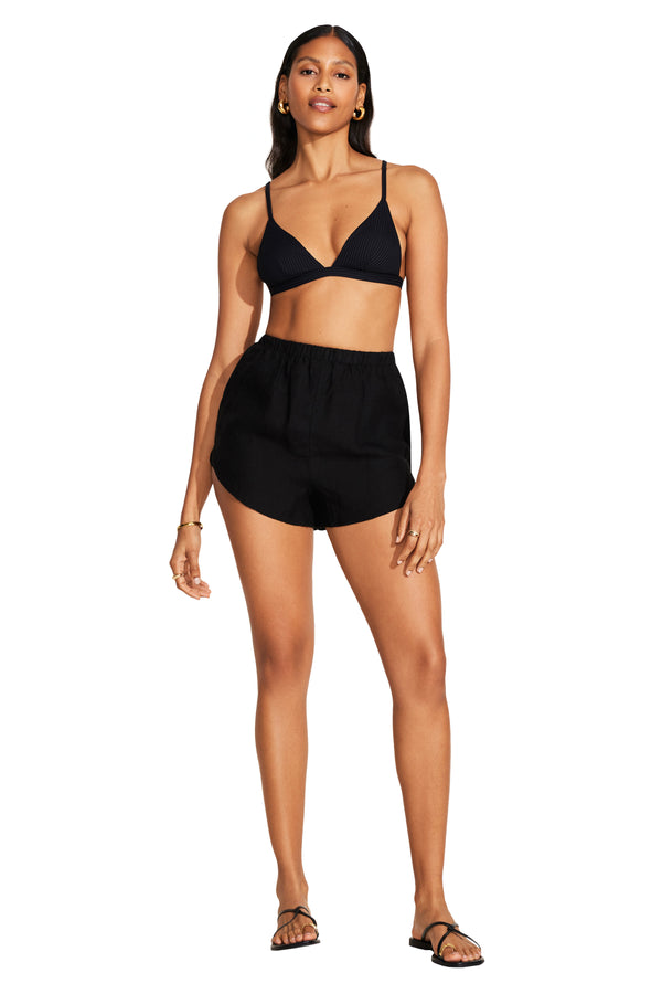 Getaway Short in Black